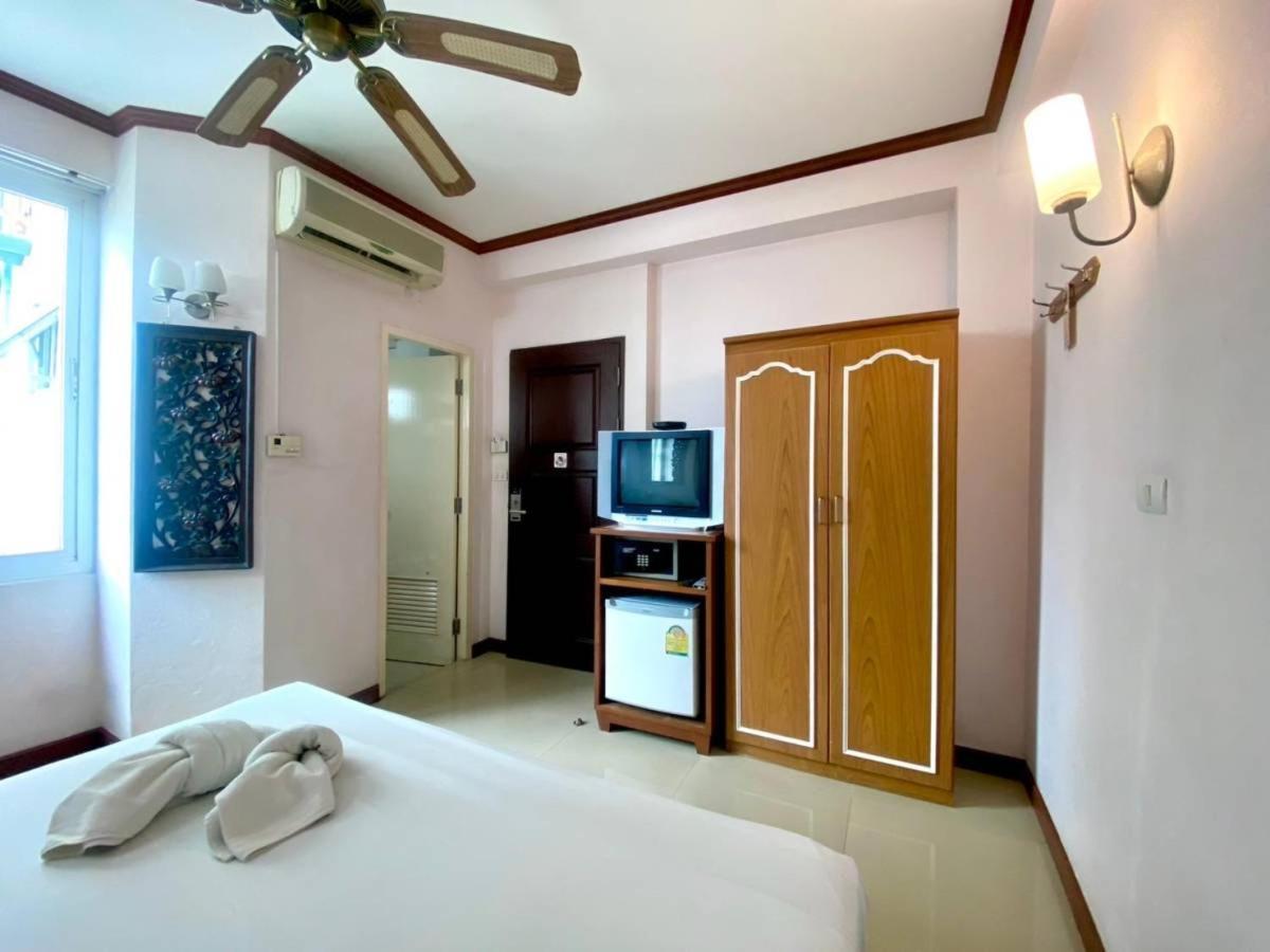 New Siam III Guest House Бангкок Экстерьер фото
