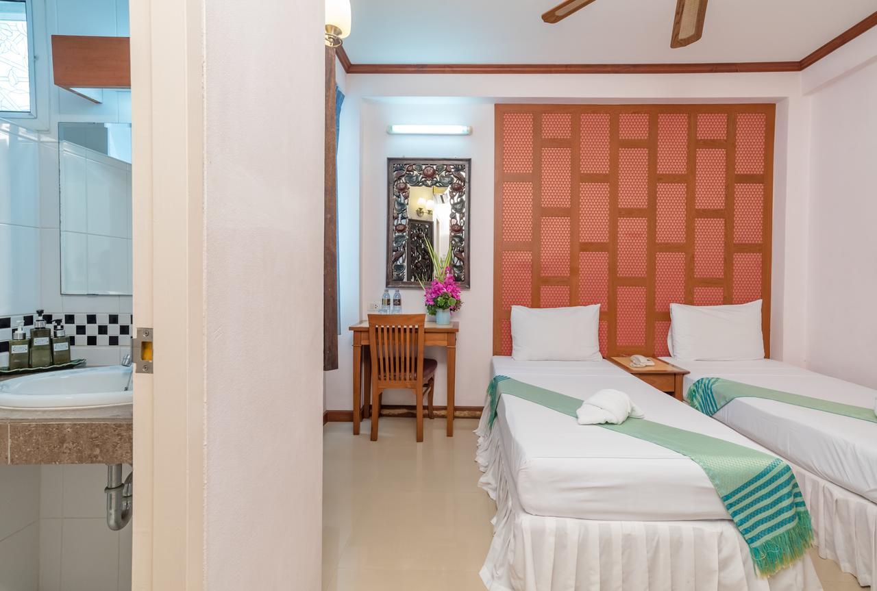 New Siam III Guest House Бангкок Экстерьер фото